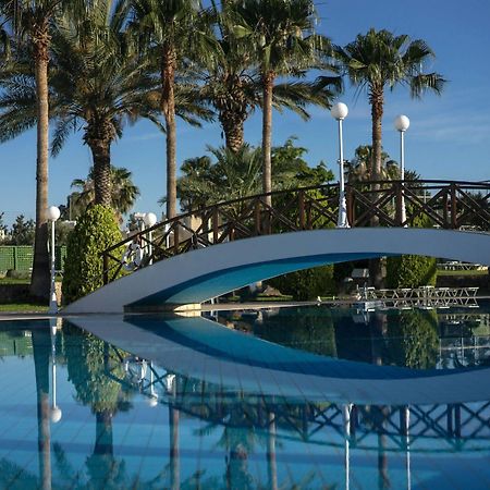 Aloe Hotel Paphos Extérieur photo