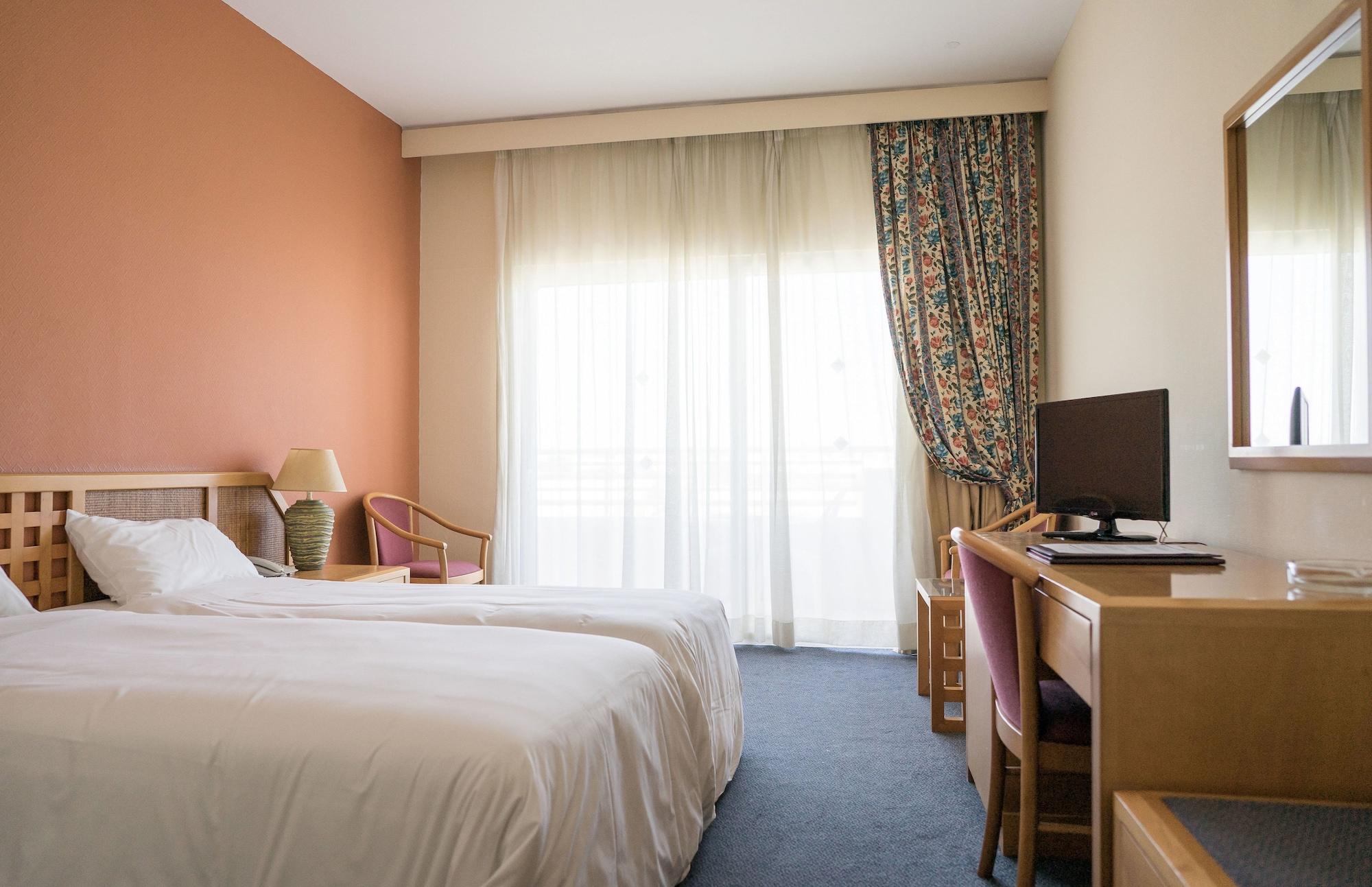 Aloe Hotel Paphos Extérieur photo