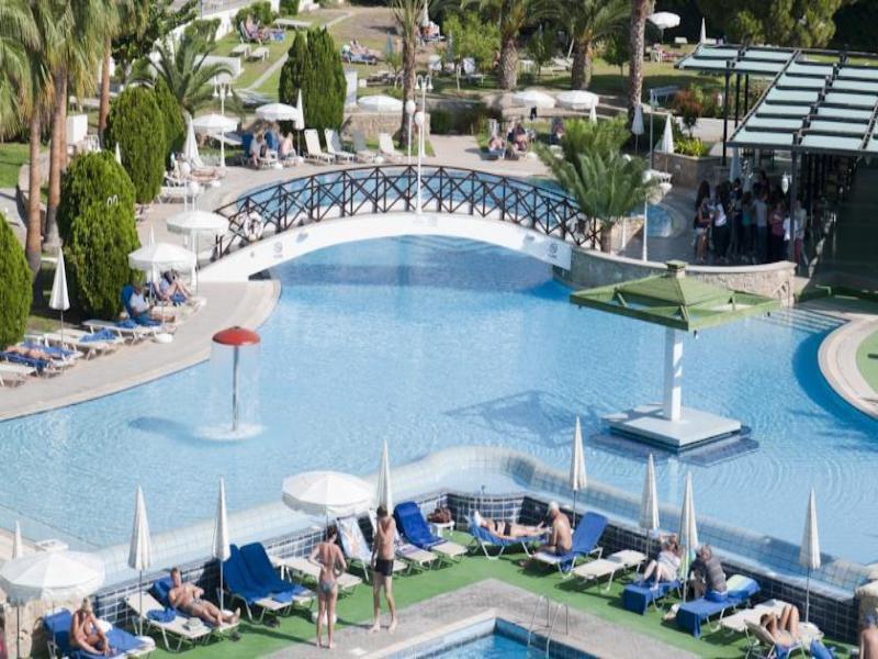 Aloe Hotel Paphos Extérieur photo