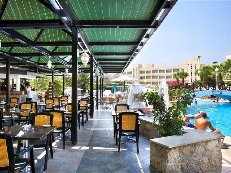 Aloe Hotel Paphos Extérieur photo