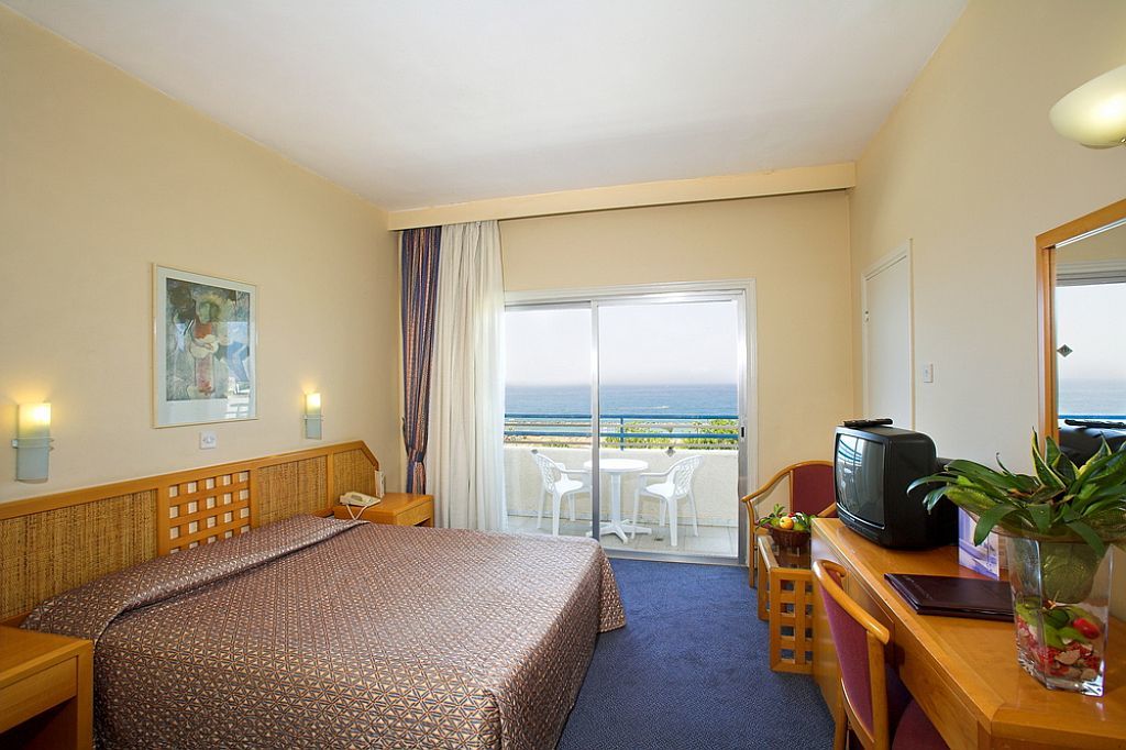 Aloe Hotel Paphos Extérieur photo